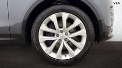 2024 (74) LAND ROVER DISCOVERY 3.0 D350 Dynamic SE 5dr Auto 5767663