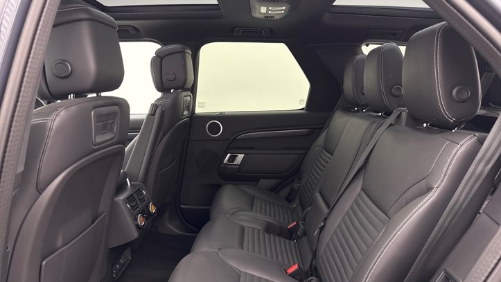 2024 (74) LAND ROVER DISCOVERY 3.0 D350 Metropolitan Edition 5dr Auto 5766851