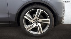 2024 (74) LAND ROVER DISCOVERY 3.0 D350 Metropolitan Edition 5dr Auto 5766855
