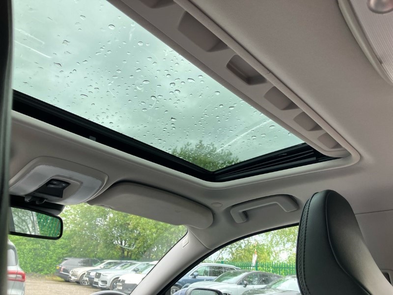 2014 (14) VOLVO XC70 D4 [181] SE Lux 5dr AWD Geartronic 3449265