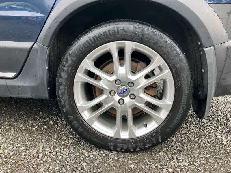 2014 (14) VOLVO XC70 D4 [181] SE Lux 5dr AWD Geartronic 3449263