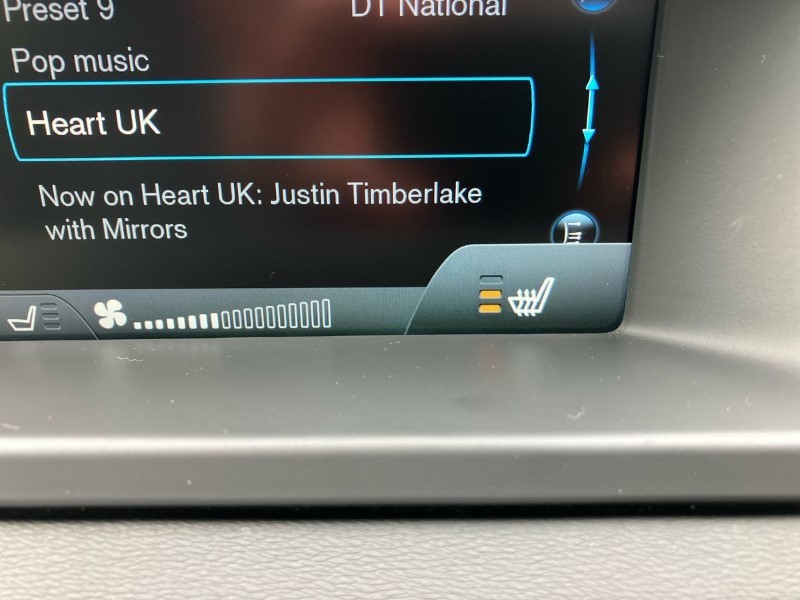 2014 (14) VOLVO XC70 D4 [181] SE Lux 5dr AWD Geartronic 3449282