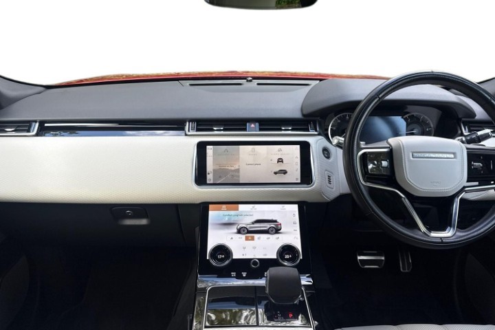 2022 (22) LAND ROVER RANGE ROVER VELAR 2.0 D200 Edition 5dr Auto 5776181