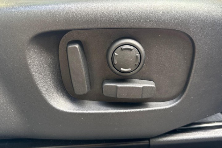 2022 (22) LAND ROVER RANGE ROVER VELAR 2.0 D200 Edition 5dr Auto 5776196