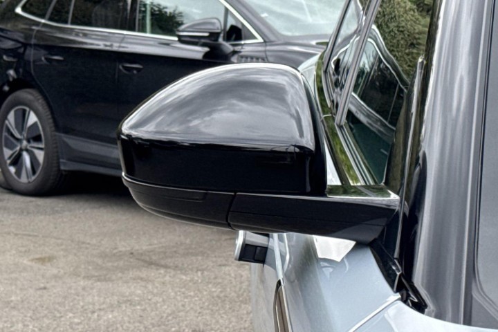 2023 (73) LAND ROVER RANGE ROVER VELAR 2.0 D200 MHEV Dynamic SE 5dr Auto 5802179