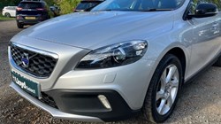 2014 (64) VOLVO V40 D2 Cross Country Lux 5dr 3563658