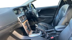 2014 (64) VOLVO V40 D2 Cross Country Lux 5dr 3563660