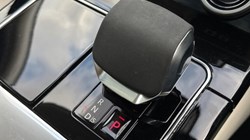 2022 (72) LAND ROVER RANGE ROVER VELAR 2.0 D200 R-Dynamic SE 5dr Auto 5829856