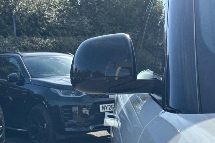 2021 (21) LAND ROVER RANGE ROVER EVOQUE 2.0 P200 R-Dynamic SE 5dr Auto 5859093