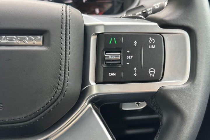 2024 (74) LAND ROVER DISCOVERY 3.0 D350 Metropolitan Edition 5dr Auto 5834030