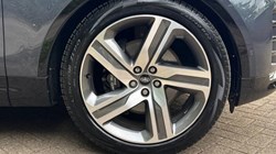 2024 (74) LAND ROVER DISCOVERY 3.0 D350 Metropolitan Edition 5dr Auto 5834008