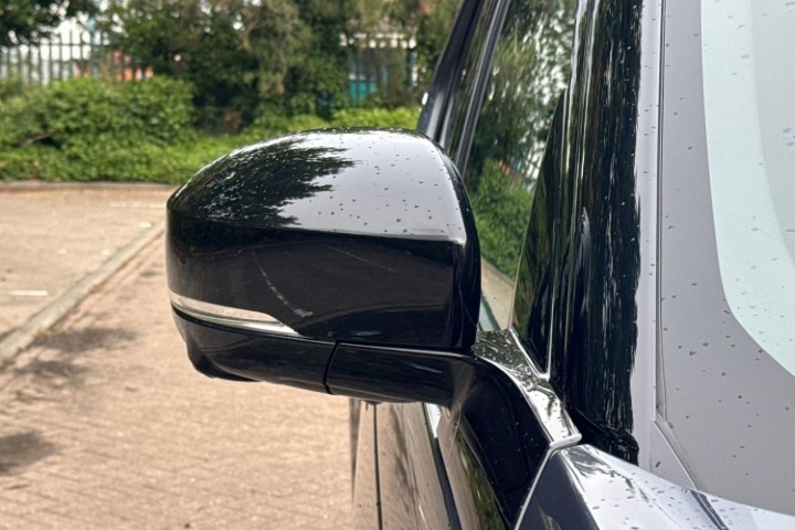 2024 (74) LAND ROVER DISCOVERY 3.0 D350 Metropolitan Edition 5dr Auto 5834053