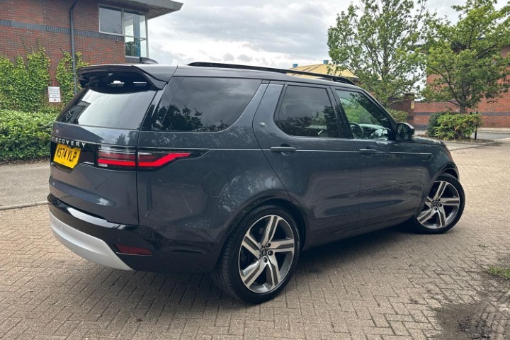 2024 (74) LAND ROVER DISCOVERY 3.0 D350 Metropolitan Edition 5dr Auto 5834054