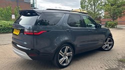 2024 (74) LAND ROVER DISCOVERY 3.0 D350 Metropolitan Edition 5dr Auto 5834054