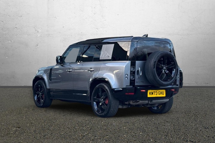 2023 (73) LAND ROVER DEFENDER 3.0 D300 X 110 5dr Auto [7 Seat]