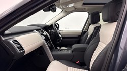 2024 (74) LAND ROVER DISCOVERY 3.0 D350 Dynamic SE 5dr Auto 5877405