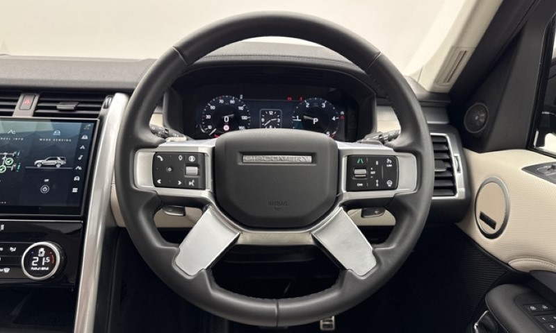 2024 (74) LAND ROVER DISCOVERY 3.0 D350 Dynamic SE 5dr Auto 5877417