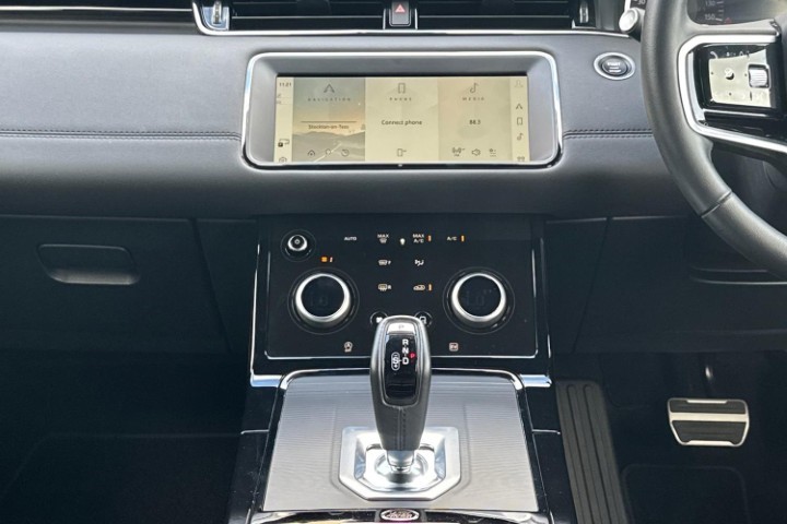 2023 (23) LAND ROVER RANGE ROVER EVOQUE 1.5 P300e R-Dynamic SE 5dr Auto 5869427