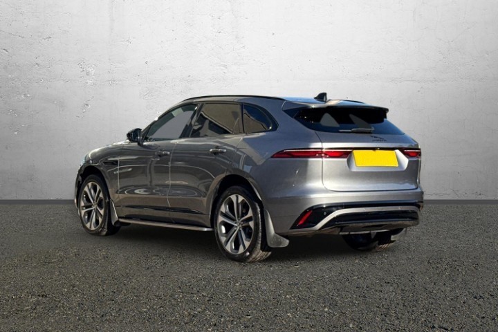 2024 (24) JAGUAR F-PACE 2.0 D200 R-Dynamic HSE Black 5dr Auto AWD