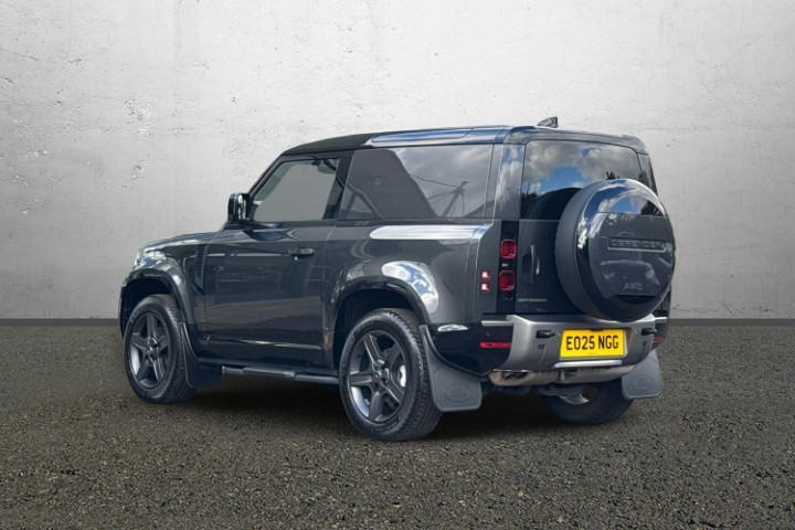 2025 (25) LAND ROVER COMMERCIAL DEFENDER 3.0 D250 Hard Top X-Dynamic SE Auto [3 Seat]