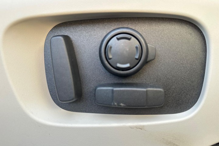 2026 (75) LAND ROVER DISCOVERY 3.0 D350 Dynamic SE 5dr Auto 5938813