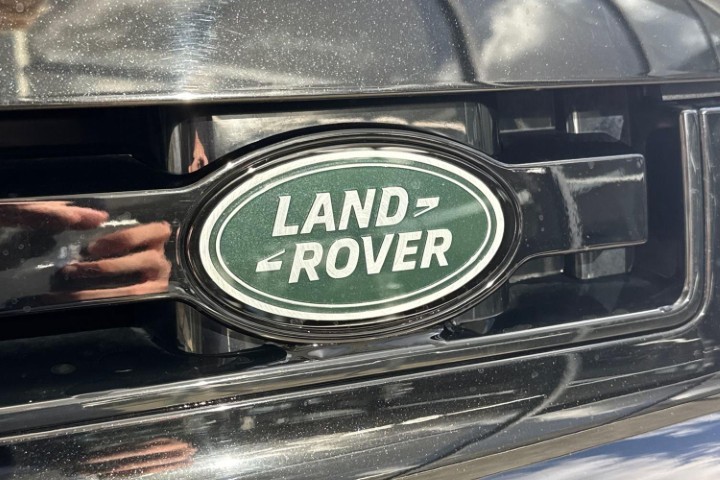 2025 (25) LAND ROVER DEFENDER 5.0 P425 X 110 5dr Auto 5948392