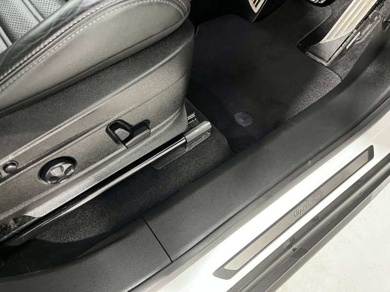 2020 (70) ALFA ROMEO STELVIO 2.0 Turbo 280 Ti 5dr Auto 5101962