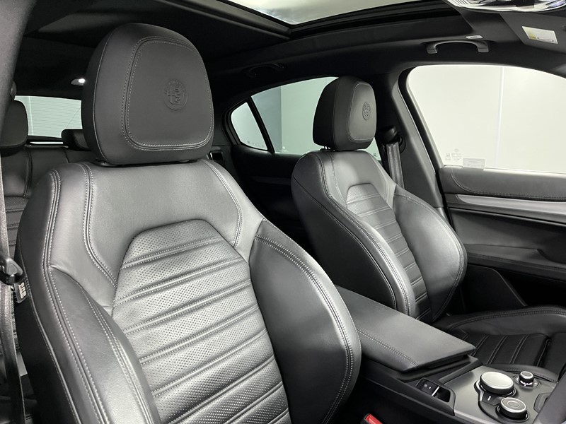 2020 (70) ALFA ROMEO STELVIO 2.0 Turbo 280 Ti 5dr Auto 5101953