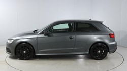 2017 (17) AUDI A3 2.0 TDI 184 Quattro Black Edition 3dr S Tronic 5108663