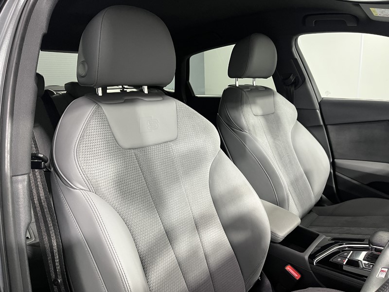 2023 (73) AUDI A4 35 TFSI Black Edition 4dr S Tronic 5101086