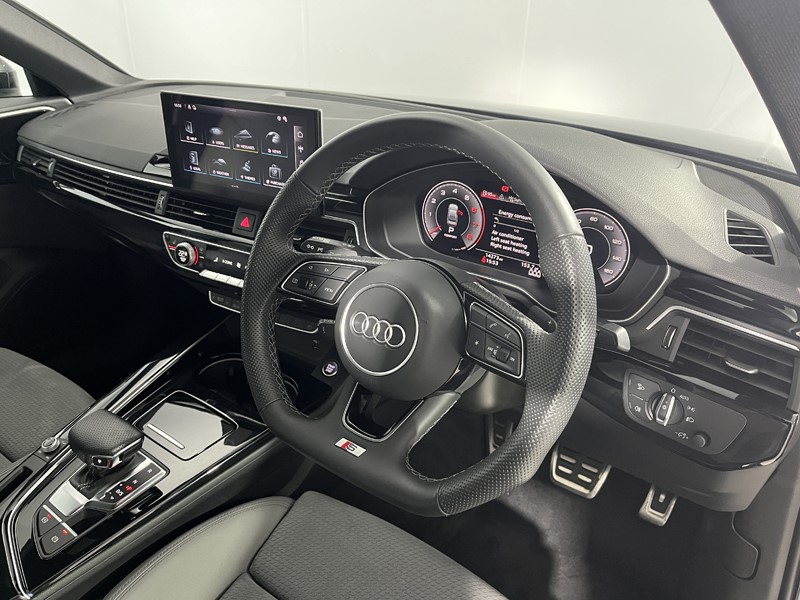 2023 (73) AUDI A4 35 TFSI Black Edition 4dr S Tronic 5101081