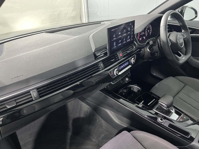 2023 (73) AUDI A4 35 TFSI Black Edition 4dr S Tronic 5101082