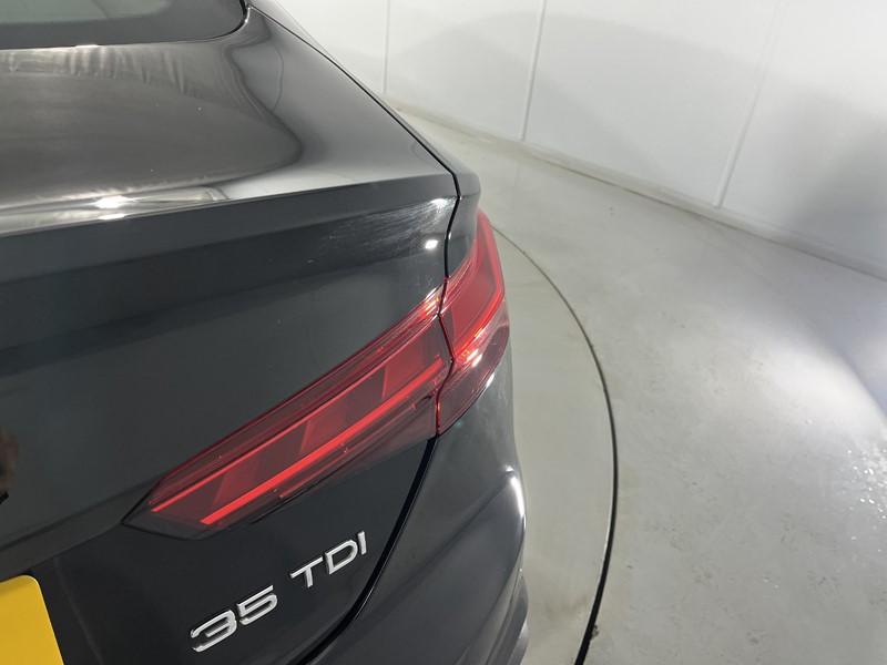 2021 (21) AUDI A5 35 TDI Sport 5dr S Tronic 5101070