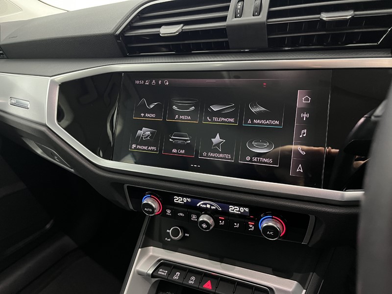 2022 (22) AUDI Q3 35 TFSI Sport 5dr 5100997