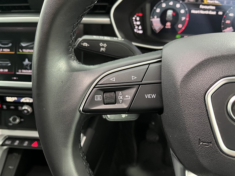 2022 (22) AUDI Q3 35 TFSI Sport 5dr 5101010