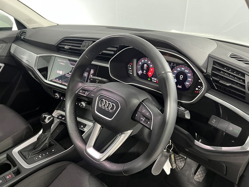 2022 (22) AUDI Q3 35 TFSI Technik 5dr S Tronic 5161954