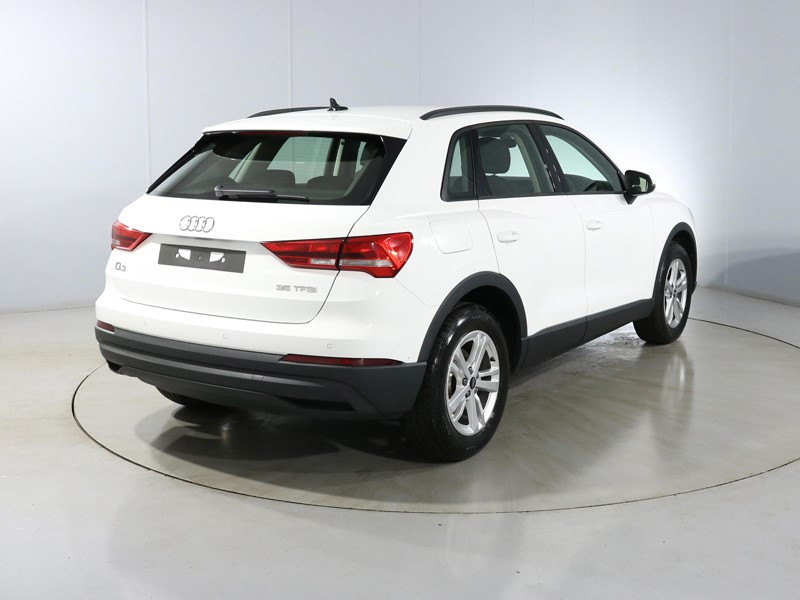 2022 (22) AUDI Q3 35 TFSI Technik 5dr S Tronic 5100823