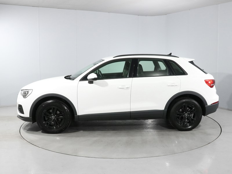 2022 (22) AUDI Q3 35 TFSI Technik 5dr S Tronic 5161989