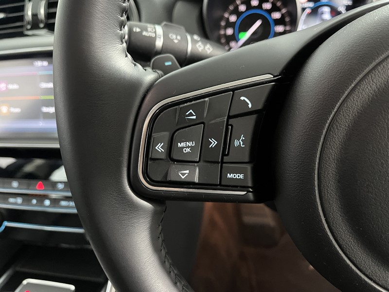 2017 (17) JAGUAR XE 2.0d [180] Prestige 4dr Auto 5107942