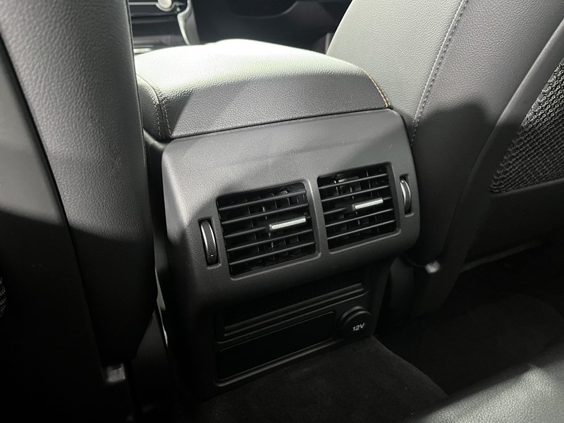 2017 (17) JAGUAR XE 2.0d [180] Prestige 4dr Auto 5107955