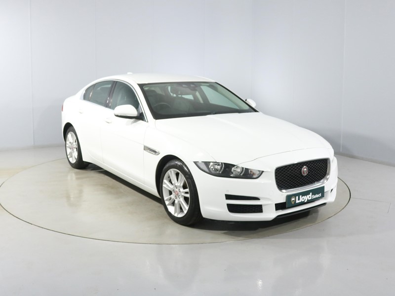 2017 (17) JAGUAR XE 2.0d [180] Prestige 4dr Auto