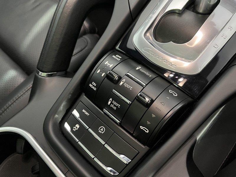 2017 (17) PORSCHE CAYENNE Diesel 5dr Tiptronic S 5152070