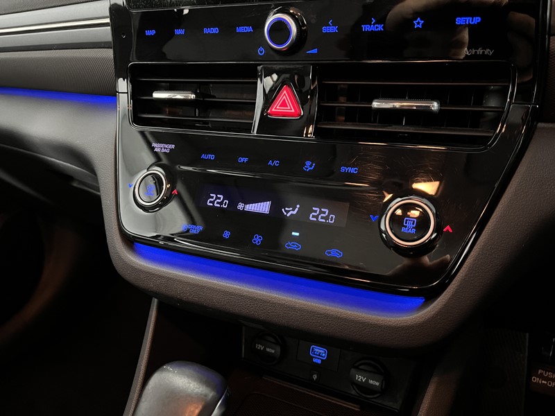 2020 (20) HYUNDAI IONIQ 1.6 GDi Hybrid Premium 5dr DCT 5101200