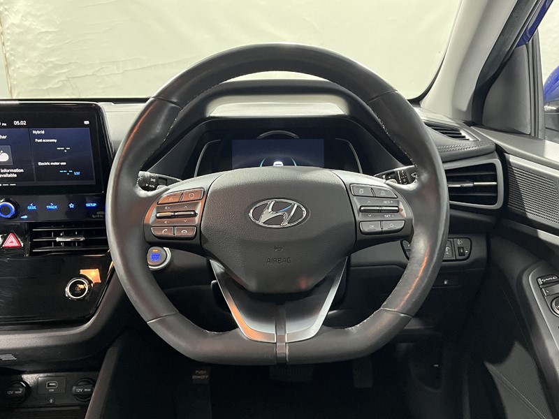 2020 (20) HYUNDAI IONIQ 1.6 GDi Hybrid Premium 5dr DCT 5101176