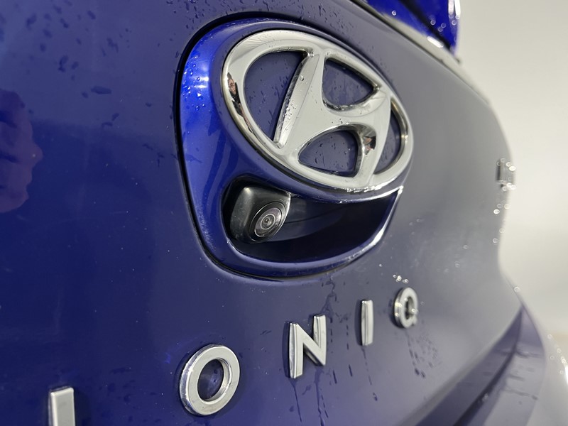 2020 (20) HYUNDAI IONIQ 1.6 GDi Hybrid Premium 5dr DCT 5101213