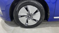2020 (20) HYUNDAI IONIQ 1.6 GDi Hybrid Premium 5dr DCT 5101185