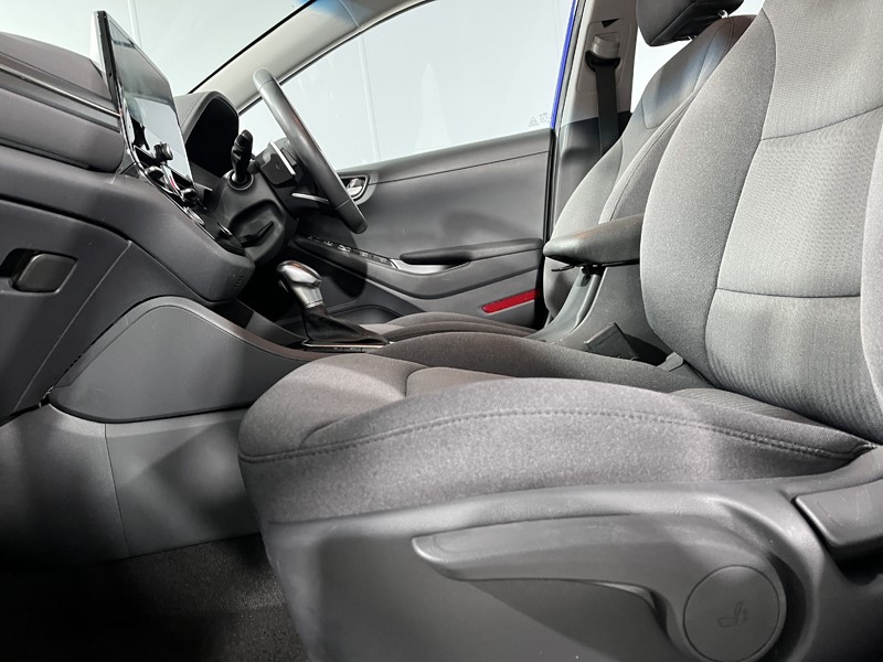 2020 (20) HYUNDAI IONIQ 1.6 GDi Hybrid Premium 5dr DCT 5101203