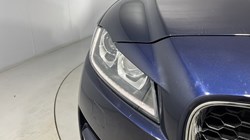 2020 (70) JAGUAR F-PACE 2.0d Portfolio 5dr Auto AWD 5101719