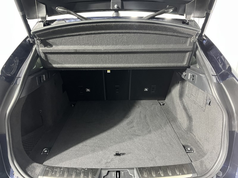 2020 (70) JAGUAR F-PACE 2.0d Portfolio 5dr Auto AWD 5101692