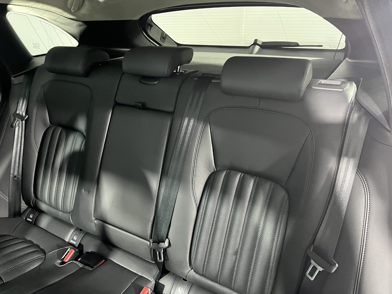 2020 (70) JAGUAR F-PACE 2.0d Portfolio 5dr Auto AWD 5101691